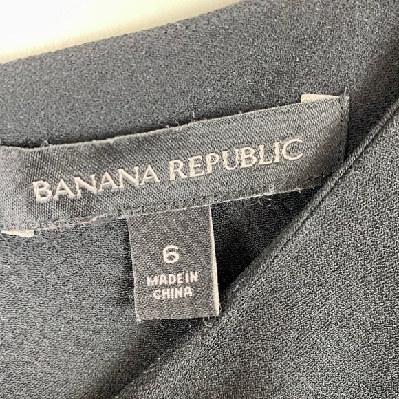 Banana Republic Black shift dress capped ruffle sleeve size 6 - Picture 9 of 12